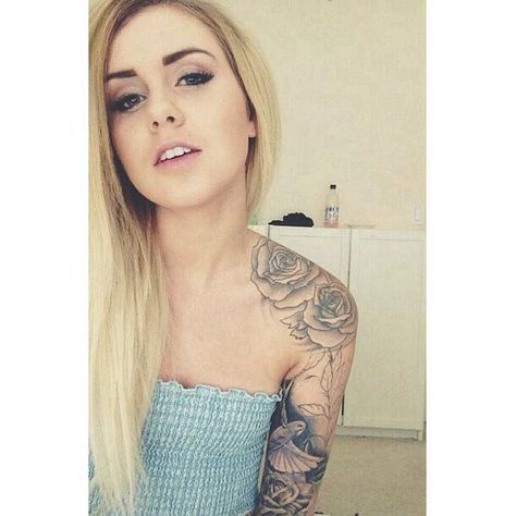 Josephine Nicole Tatooed Girl, Tattooed Princess, Josephine Nicole, Princess Tattoo, Tattoed Women, Leg Sleeve Tattoo, Tattoo Girls, Inked Babes, Beauty Tattoos