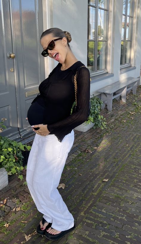 Preggy Outfit Pregnancy Style, Pregnant Fits, Chic Pregnancy Style, Pregnacy Fashion, Summer Pregnancy Outfits, Casual Maternity Outfits, Maternity Clothes Summer, Preggo Fashion, Pretty Pregnant