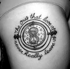 Time Turner Tattoo, Tattoo Harry Potter, Hp Tattoo, Potter Tattoo, Time Turner, Harry Potter Tattoos, Harry Potter Tattoo, Love Us, Time Tattoos