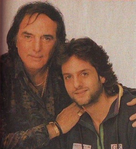 Sanjay Khan, Fardeen Khan, Salman Khan Photo, Feroz Khan, Sanjay Leela Bhansali, Celebrity Families, Historical Moments, Vintage Bollywood, Film Producer