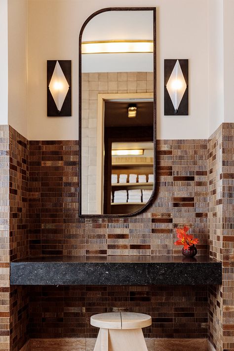 Funky Powder Room, Architectural Digest Bathroom, Austin Proper Hotel, Kelly Wearstler Interiors, Proper Hotel, Wallpaper Tiles, Spa Area, Restroom Design, Tiles Mosaic