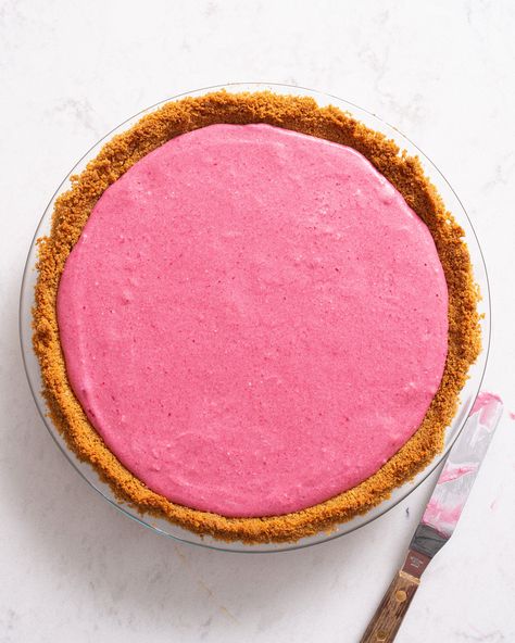 Cranberry Mousse Pie, Pomegranate Pie, Pomegranate Tart, Pomagranet Recipe Dessert, Pomegranate Pie Recipes, Pomegranate Mousse, Pomogranette Recipes, Cheesecake Pomegranate, Pomogranette Martini