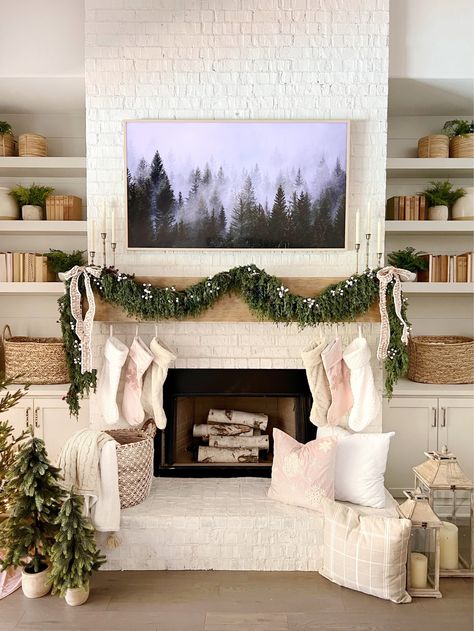 Wall Behind Couch Decor, Wall Decor Above Couch, Couch Wall Decor, Farmhouse Mantle Decor, Cozy Christmas Living Room, My Texas House, Fireplace Mantle Decor, Christmas Living Room, Texas House