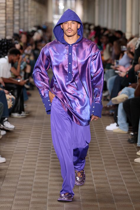 Bluemarble Spring Summer 2023 Runway Collection | HYPEBEAST New Mens Fashion Trends, Mens Runway Fashion, Mens Runway, Fashion Tips For Men, Man Dressing Style, Trends 2023, Spring Summer 2023, Next Fashion, Famous Fashion