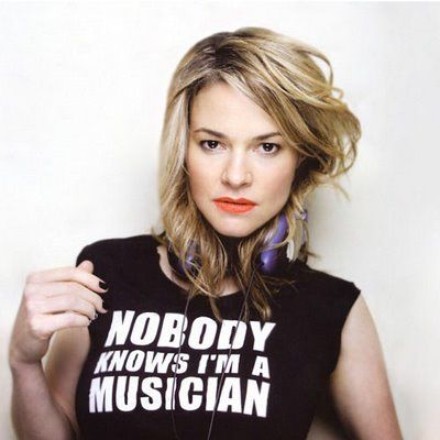 Actress & musician Leisha Hailey (Alice from the L Word) Leisha Hailey, L Word, She's A Lady, The L Word, Lgbt Pride, Girl Crushes, Woman Crush, Inspirational People, Favorite Celebrities