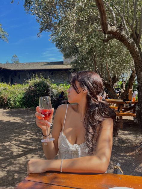 wine date aesthetic napa valley italy spring summer trip sundress Wine Tour Aesthetic, Winery Picture Ideas Instagram, Wine Pictures Aesthetic, Wine Tasting Picture Ideas, Winery Poses Instagram, Wine Tour Outfit Spring, Winery Picture Ideas Friends, Winery Aestethic, Wine Tasting Pictures