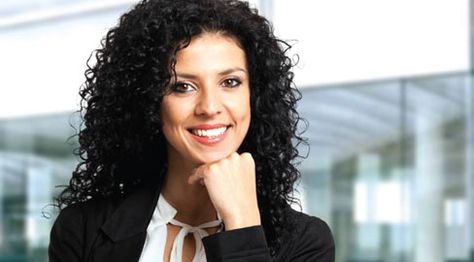 Corporate and Curly Interview Hairstyles, Work Conference, Switching Careers, Hair Job, Be More Confident, Dull Hair, Beauty Makeup Tips, Split Ends, Curly Hairstyles