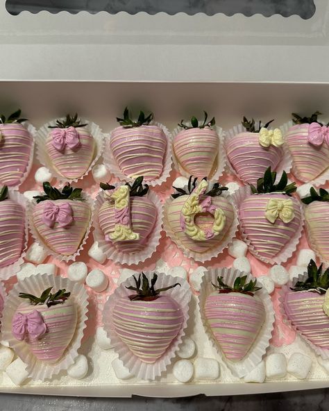 Turning 16 with a touch of sweetness and a sprinkle of sass... Sweet 16 never looked so deliciously coquette. 🎀🤍 #coquetteaffair #coquettecelebration #bows #pink #bowsbowsbows #cream #sweet16ideas #sweet16treats #chocolatecoveredstrawberries🍫🍓 #smallbusiness #berries🍓 #fruit #sweet #sweettooth #swifties Sweet 16 Traditions Ideas, Sweet 16 Desserts, Pink And White Sweet 16, Sweet 16 Treats, Coquette Sweet 16, Light Pink Sweet 16, Birthday Movie Night, Pink Winter Wonderland, Coquette Birthday