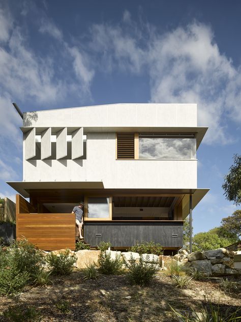 Gallery of Corymbia House / Paul Butterworth Architect - 4 Comfortable Reading Nook, Stradbroke Island, Hardwood Doors, Butterworth, Hardwood Plywood, Rustic Stone, The Local Project, Flat Roof, Local Design