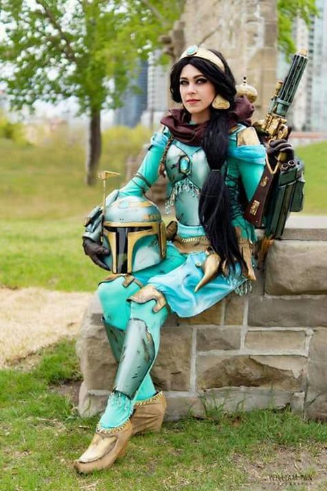 Mandalorian Armor Star Wars Girl, Anime Festival, Mandalorian Cosplay, Hallowen Costume, Princess Cosplay, Star Wars Costumes, Disney Cosplay, Amazing Cosplay, Boba Fett