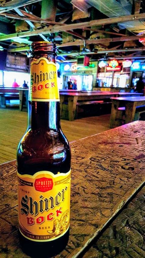 Shiner Bock at the the Gruene dance hall. Shiner Beer, Jack Daniels Lynchburg Tennessee, Beer For My Horses Toby Keith, Shiner Bock Beer, Beer League Hockey, Lone Star Beer, Texas Beer, I Like Beer, Best Alcohol