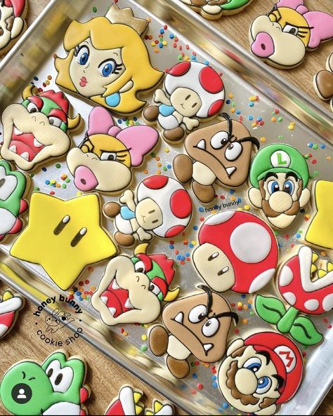 Mario Birthday Party Cookies, Princess Peach Sugar Cookies, Princess Peach Cookies Decorated, Mario Bros Cookies Decorated, Super Mario And Princess Peach Party, Super Mario Bros Cookies, Princess Peach Cookies, Princess Peach Party Ideas, Mario Bros Cookies