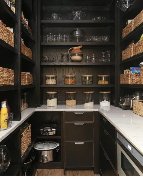 Manhattan Kitchen, Black Kitchen Accessories, Pantry Inspiration, House Pantry, Pantry Decor, Custom Pantry, Pantry Remodel, Kitchen Mood Board, Kitchen Pantry Design