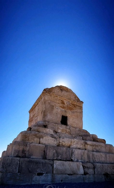 Cyrus The Great Wallpaper, Great Cyrus, Tomb Of Cyrus The Great, Tomb Of Cyrus, Magnificent Architecture, Ancient Persian Art, Iran Tourism, History Wallpaper, Persian Warrior