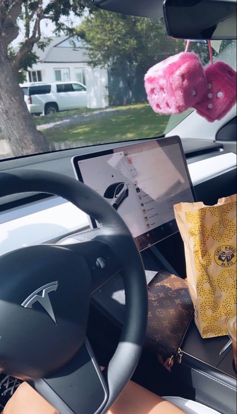 Tesla Interior Accessories, Tesla Car Models, Girly Essentials, Aesthetic Sports, Tesla Interior, Wallpaper Luxury, Good Drive, Cars Aesthetic, Car Luxury