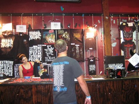 Band Merch Booth Display Ideas, Band Merch Table, Merch Table Ideas, Band Merch Display, Merch Table Display, Wedding Merch, Band Merch Ideas, Merch Stand, Merch Booth