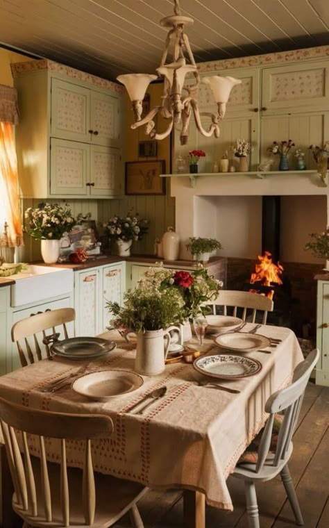 Cottagecore Kitchen Table, Decluttered Living Room, Cottage Core Dining Room, Cottagecore Dining Room, Declutter Living Room, Cottage Core Interior, Cottage Core Living Room, English Cottage Kitchens, Natural Dining Room