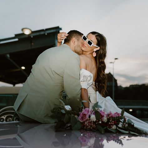 Meet me in the getaway car 🤍🌸 : Stylish exit for💫: @_kayleelovell + @ahmad_lovell9 styled by: @creativecontentdays : Your wedding photography should tell a story that allows you to relive those moments, day after day! • Let's capture your story with passion and expertise.📸 click the link to download our welcome and investment guide. ✨ : : #alliekrauserdigitals #citywedding #getawaycar #weddingcar #knoxvillewedding #wedding #justmarried #theknot #tennesseeweddingphotographer #knoxvillewedding... Knoxville Wedding, Getaway Car, Tell A Story, Timeless Wedding, City Wedding, Just Married, Your Story, Love Story, Investment