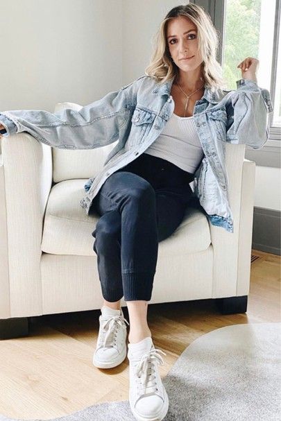 Style A Jean Jacket, Kristin Cavallari Instagram, Kristin Cavallari Style, Oversize Denim Jacket, Kristen Cavallari, Audrina Patridge, Uncommon James, Celebrity Style Guide, Cord Pants