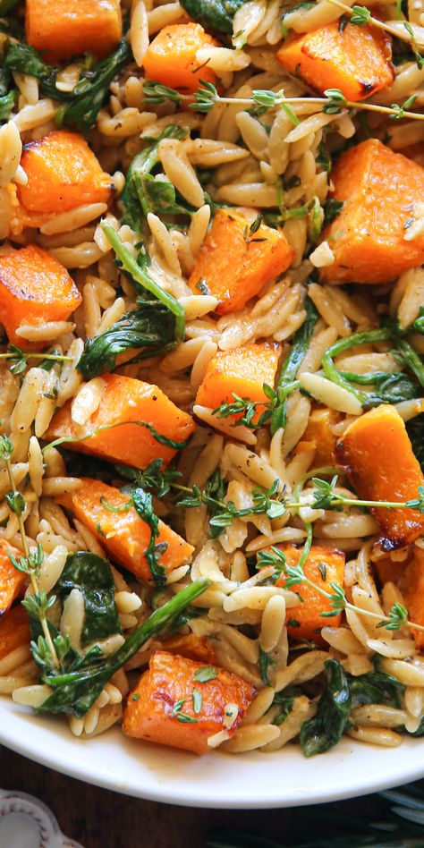 Creamy Orzo Pasta with Butternut Squash, Spinach, and Garlic - close-up photo. Pasta With Butternut Squash, Creamy Orzo Pasta, Butternut Squash And Spinach, Orzo Spinach, Orzo Pasta Recipes, Butternut Squash Spinach, Simple Spinach Salad, Creamy Orzo, Butternut Squash Pasta