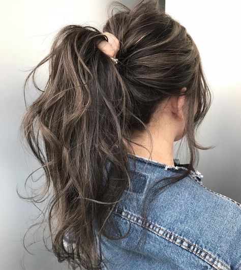 Hair Extensions Balayage, Highlights For Brown Hair, Black Hair Balayage, Ash Brown Hair, Brown Hair Inspo, Brunette Hair With Highlights, Brown Hair Color, Hair Color Light Brown, Brown Hair Balayage