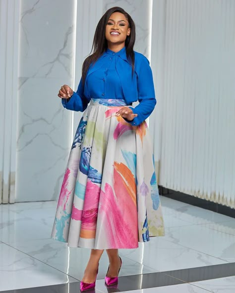 Corporate Skirt And Blouse Styles, Modest Dresses Casual Classy, Corporate Skirts, Office Skirt And Blouse, Church Attire For Women, Venda Traditional Attire, Flare Skirt Outfit, Worship Dress, Elegant Feminine Style