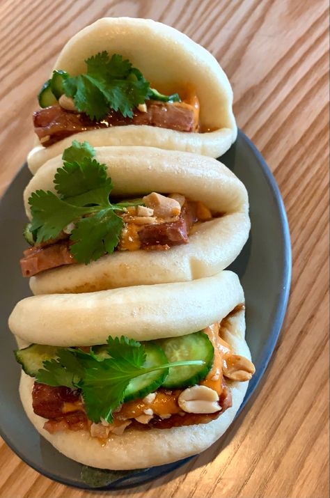 #recipe #food #foodporn #foodstagram #foodblogger #asianfood #baobuns #aesthetic #healthy #healthyfood #influencer Pork Belly Bao Buns, Pork Belly Bao, Chicken Buns, Korean Fried Chicken, Bao Buns, Pork Belly, Fried Chicken, Buns, Asian Recipes