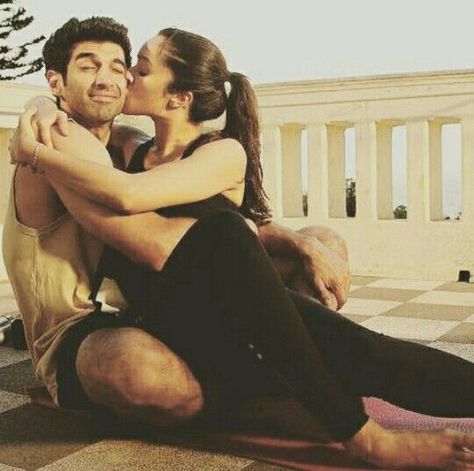 Ok Jaanu Movie, Aditya Roy Kapoor, Ok Jaanu, Roy Kapoor, Vintage Bollywood Aesthetic, Shraddha Kapoor Cute, Desi Love, Cute Celebrity Couples, 90s Bollywood