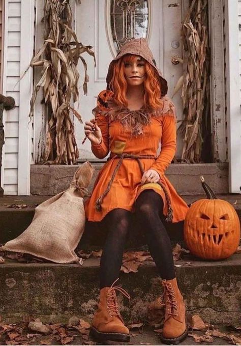 Creative & Aesthetic Women's Costumes for Halloween to Feel Authentically Spooky - The Mood Guide Angel Costume Ideas, Scarecrow Costume Women, Adult Princess Costume, Halloween Costumes Scarecrow, Most Creative Halloween Costumes, Popular Halloween Costumes, Vampire Halloween Costume, Scarecrow Costume, Creative Aesthetic