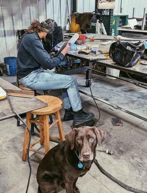 Female Blue Collar Worker, Blue Collar Woman Aesthetic, Welding Aesthetic Girl, Female Welder Aesthetic, Girl Mechanics Aesthetic, Blue Collar Women Worker Outfit, Female Mechanic Aesthetic, Manufacturing Aesthetic, Blue Collar Aesthetic