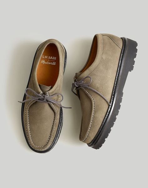 Madewell x G.H.BASS Wallace Leather Moc #mensshoes #mensfashion #menstyle #shoesformen #sneakers. https://whispers-in-the-wind.com/10-summer-outfits-for-men-your-capsule-wardrobe/?shoes Wardrobe Shoes, Gents Shoes, Tan Shoes, Leather Moccasins, Shoe Inspo, Aesthetic Shoes, Swag Shoes, Streetwear Men Outfits, Mode Inspo