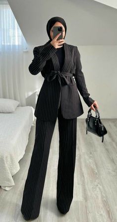 Suits For Women Hijab, Jacket Belt, Classic Outfits For Women, Lady Jacket, Business Lady, Mode Hijabi, Hijabi Fashion Casual, Mode Abaya, Hijabi Outfits Casual