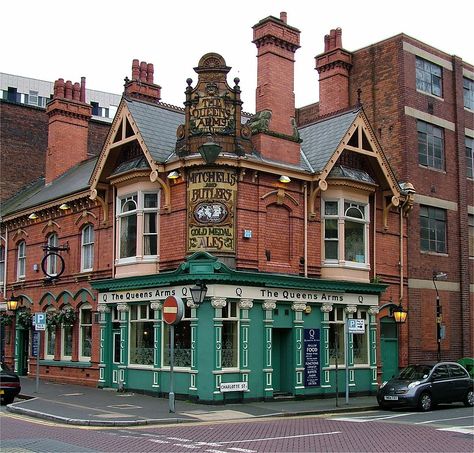 Brimingham - Charlotte Street - The Queens Arms Pub Birmingham Pubs, Uk Pub, Charlotte Street, British Pub, London Pubs, Birmingham Uk, Birmingham England, Public House, On The Corner