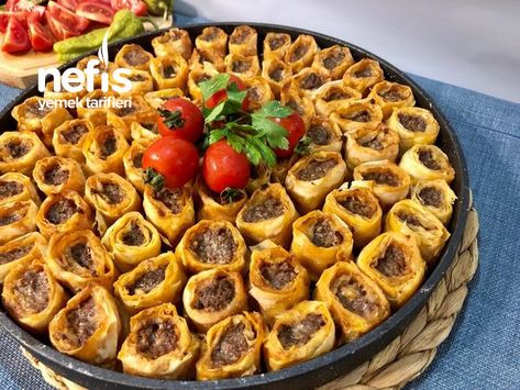 Baklava, Iftar, Pepperoni Pizza, Food Lover, Waffles, Pizza, Ethnic Recipes, Pizzas, Essen