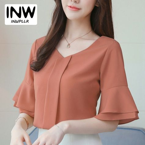 Ladies Shirts Casual, Blus Sifon, Summer Chiffon Blouse, Work Wear Office, Chiffon Shirt Blouse, Outfit Essentials, Flared Sleeves Top, Chiffon Shirt, Chiffon Blouse