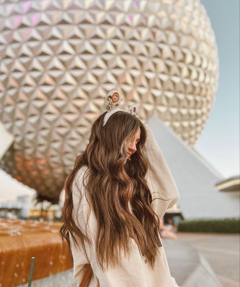 Epcot Picture Ideas, Epcot Photo Ideas, Disney Instagram Pictures, Disney Picture Ideas Instagram, Disney World Pictures Ideas, Disney Poses, Disney Picture Ideas, Disney Trip Outfits, Disney Parque