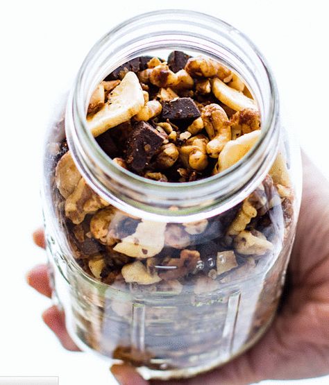 Healthy Kitchen Staples, Homemade Trail Mix Recipes, Paleo Trail Mix, Mediterranean Diet Snacks, Paleo Crockpot Recipes, Healthy Trail Mix, Trail Mix Recipes, Homemade Trail Mix, Paleo Recipe