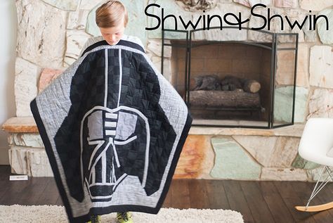 Darth Vader Quilt Pattern || Free Pattern&Tutorial || Shwin&Shwin Darth Vader Quilt, Star Wars Blanket, Quilt Free Pattern, Small Quilt Projects, Quilt Projects, Pattern Tutorial, Wall Quilts, Small Quilts, Accessories Bags Purses