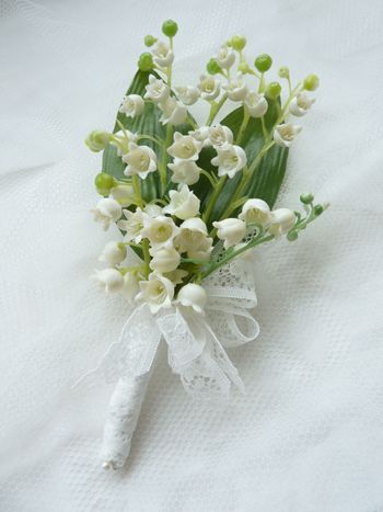 Stunning artificial lily of the valley buttonhole with vintage style lace and bow trim. Rainbow Wedding Flowers, Lily Of The Valley Bouquet, Birthday Month Flowers, Buttonhole Flowers, Button Holes Wedding, Flower Cottage, Lily Of The Valley Flowers, Rainbow Wedding, Flowers Petals