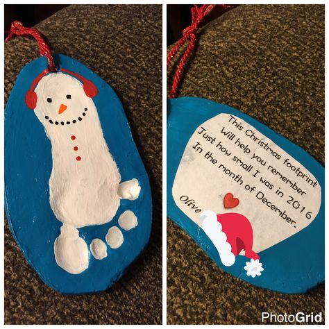 DIY Child's Footprint snowman Christmas ornament. Snowman Footprint Ornament, Footprint Snowman, Chocolate Playdough, Christmas School Crafts, Snowman Crafts For Kids, Footprint Ornament, Christmas Ornament Diy, Diy Snowman Ornaments, Baby Footprint