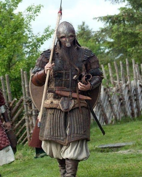 Viking Garb, Viking Armor, Viking Men, Viking Life, Viking Costume, Viking Clothing, Historical Armor, Leather Armor, Viking History