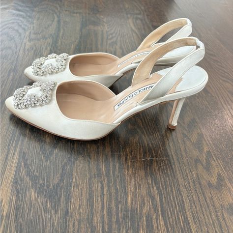 Manolo Blahnik Heels Shoes Manolo Blahnik, Manolo Blahnik Heels, Blahnik Shoes, Manolo Blahnik Shoes, Satin Material, Sling Back, Manolo Blahnik, Shoes Women Heels, Shoes Heels