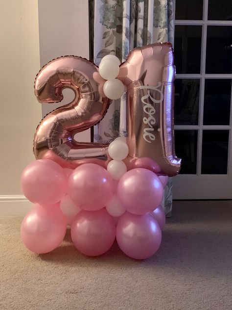 21st Birthday Balloon Ideas, Simple Balloon Bouquet, Birthday Balloon Ideas, 21st Birthday Balloons, Stitch Birthday, Balloon Ideas, Diy Birthday Decorations, Birthday Decoration, Balloon Bouquet