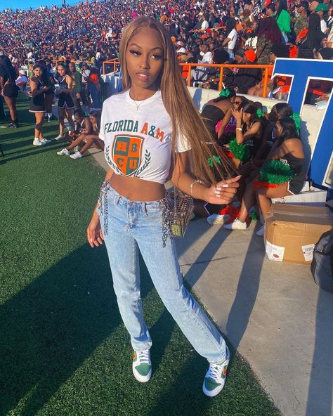 Tiyana J. Minto on Instagram: “Clearly I BRAGG different 🐍🧡” Hbcu Football Game Outfits, Football Game Outfits For Women, Game Outfits For Women, Hbcu Football, Hbcu Outfits, Football Game Outfits, College Gameday Outfits, Football Game Outfit, Football Outfits