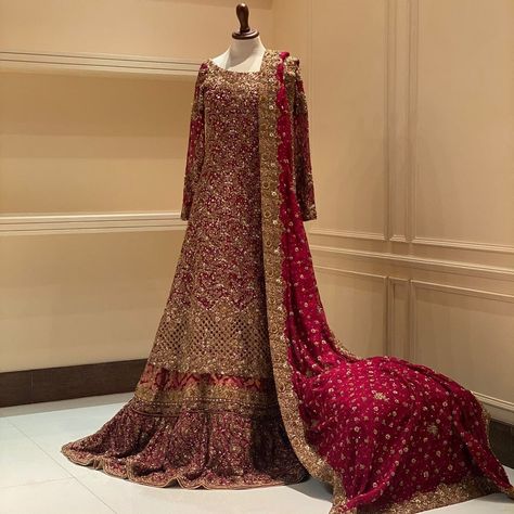 Color: Dark red Description: A classy farshi lehenga with an A-line long kameez, a signature Shakeel's by Zeeshan Danish silhouette with super intricate zardozi and kamdani This is a 3 piece outfit Includes: Long Shirt Lehnga Dupatta Beautiful Dupatta, Pakistani Bridal Dress, Pengantin India, Red Bridal Dress, Nikkah Dress, Asian Bridal Dresses, Lehenga Gown, Latest Bridal Dresses, Bridal Dresses Pakistan