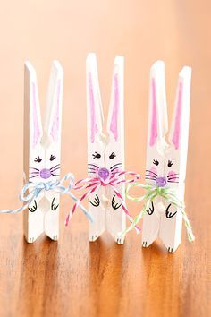 Påskeaktiviteter For Barn, Clothespin Diy Crafts, Eggs Ideas, Fun Easter Crafts, Easy Easter Crafts, Easter Bunny Crafts, Spring Easter Crafts, Easter Projects, Clothes Pin Crafts