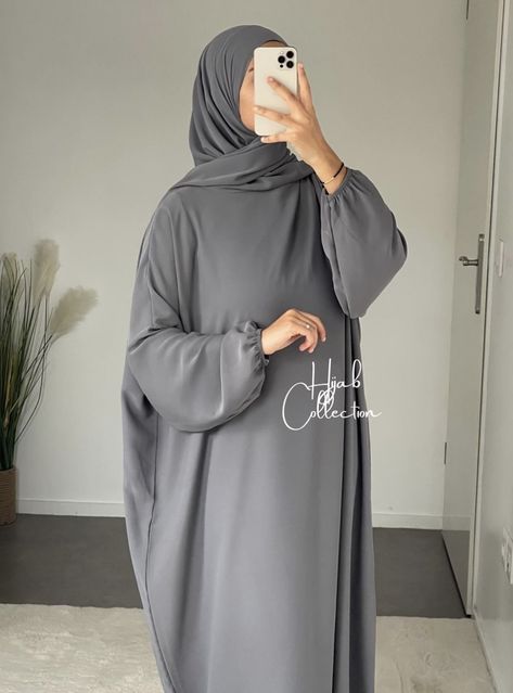 Muslim Dress Simple, Gray Abaya, Everyday Abaya, Grey Abaya, Simple Abaya Designs, Modest Abaya, Abaya Modest, Simple Abaya, Hijab Shop