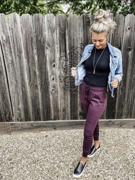 Ziya Activewear Outfits Joggers, Zyia Joggers Outfit Dressy, Ziya Activewear Outfits, Teacher Joggers Outfit, Zyia Work Outfits, Purple Joggers Outfit Women, Plum Joggers Outfit, Busy Mom Outfits Summer, Zyia Activewear Outfits For Work