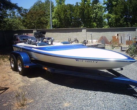 Click this image to show the full-size version. Jet Boats For Sale, Nice Boats, Drag Boat Racing, Hydroplane Boats, Flat Bottom Boats, Boat Racing, Boat Paint, Jet Boat, Ski Boats