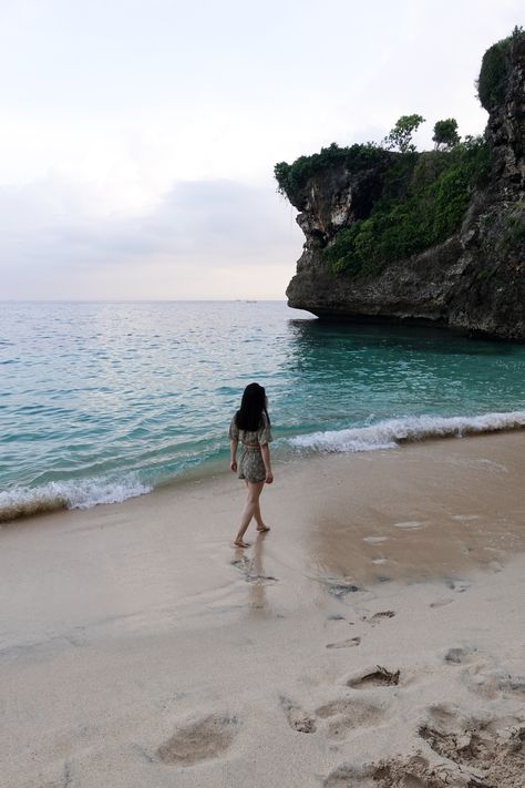 #balangan #beach #ocean #girl #sea #bali #balitravel Bali Beach, Ocean Girl, Bali Beaches, Bali Travel, Sea Beach, Bali, Water, Travel, Quick Saves